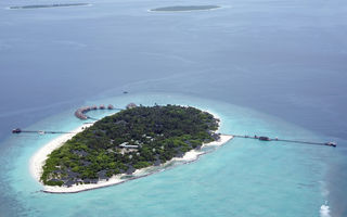 Náhled objektu Meedhupparu Island Resort, Raa Atol, Maledivy, Asie
