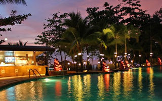 Náhled objektu Andaman White Beach Resort, Phuket, Phuket, Thajsko