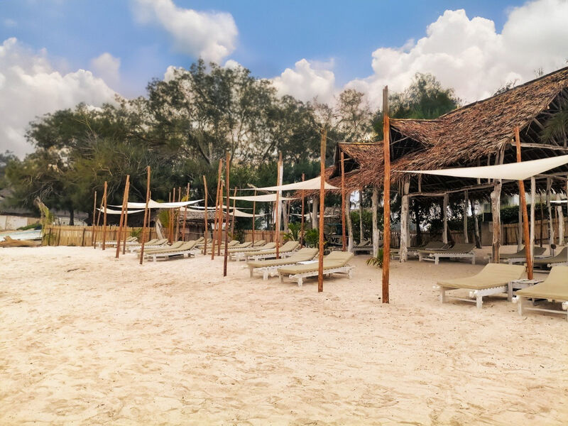 Ahg Lion Beach Resort & Spa