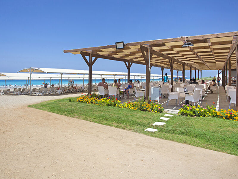 Calido Maris Beach Resort