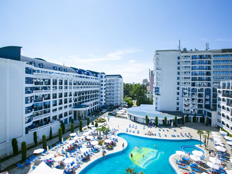Hotel Chaika Beach Resort