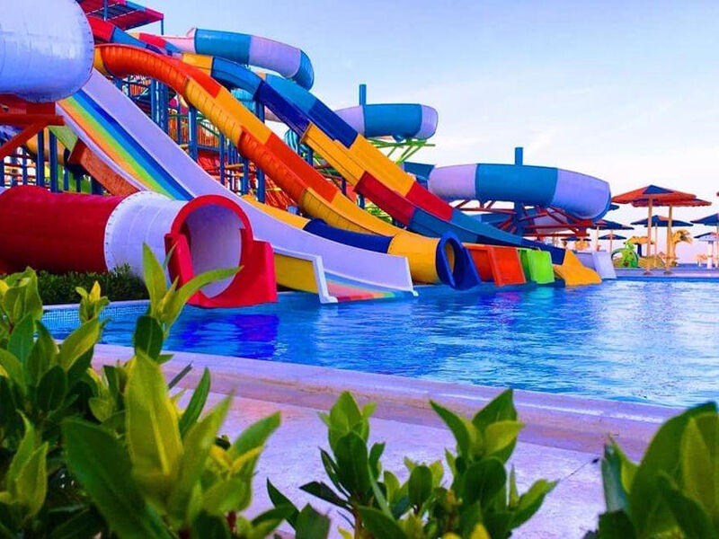 Hawaii Paradise Aqua Park Resort