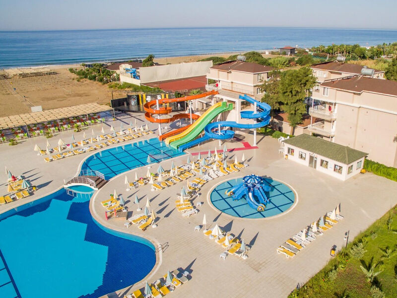 Hedef Beach Resort