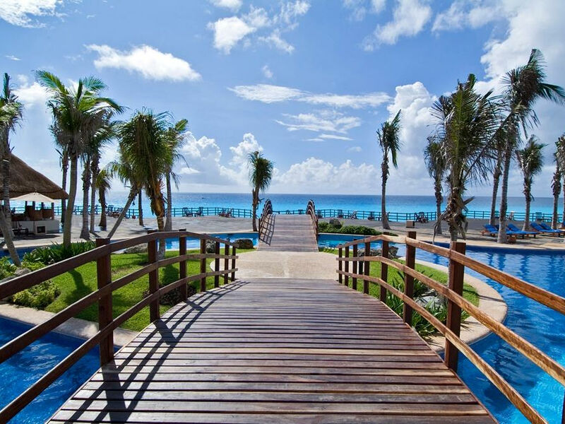 Oasis Cancun Grand