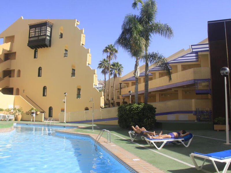 Playa Olid Suites & Apartmány