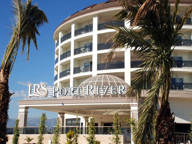 Port River Hotel & Spa