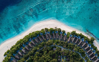 Náhled objektu Furaveri Island Resort & Spa, Raa Atol, Maledivy, Asie