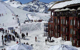 Náhled objektu Tres Puntas, Valle Nevado, Chile, Jižní Amerika