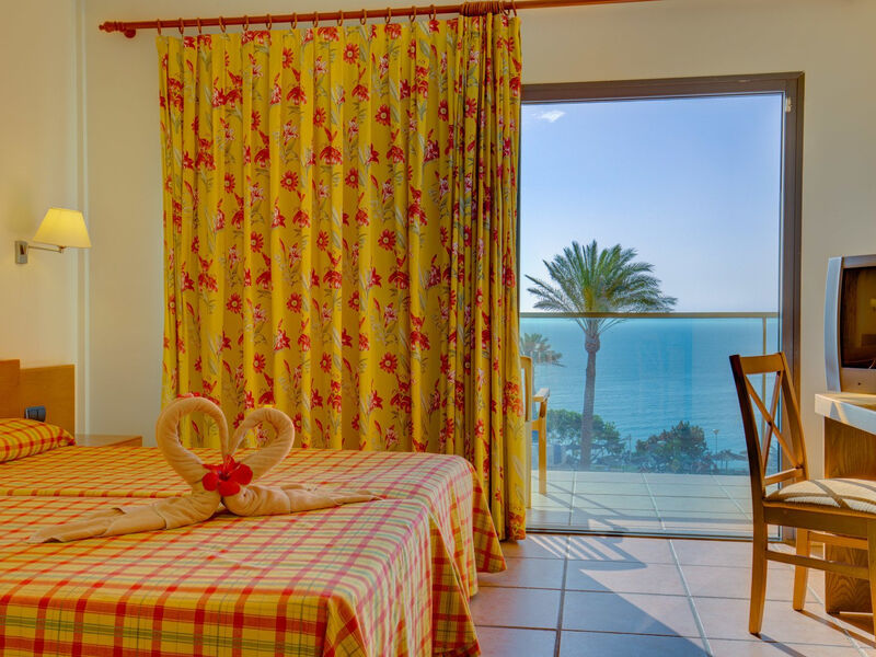 Aparthotel Alia Luxury Suites 