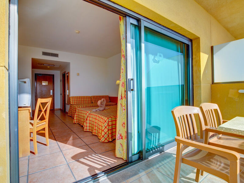 Aparthotel Alia Luxury Suites 