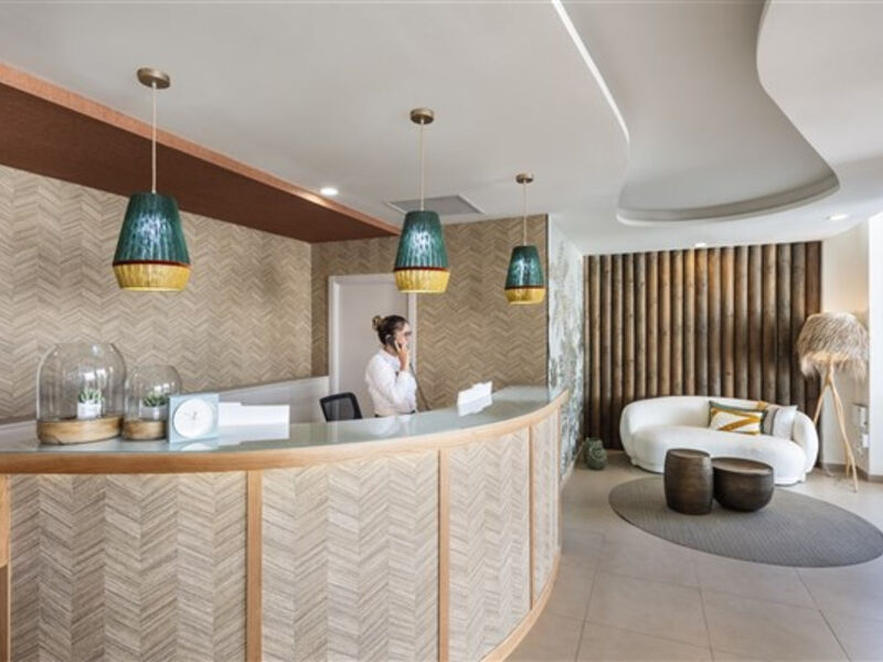 Anamar Suites