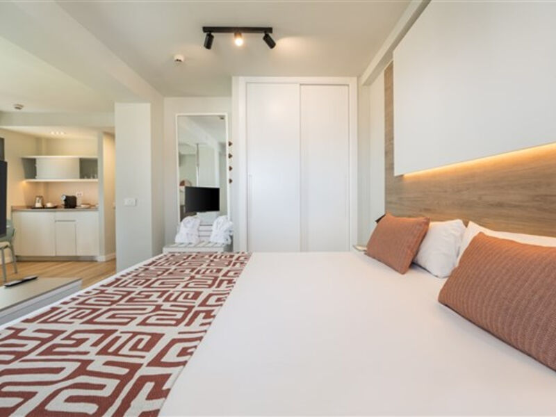 Anamar Suites