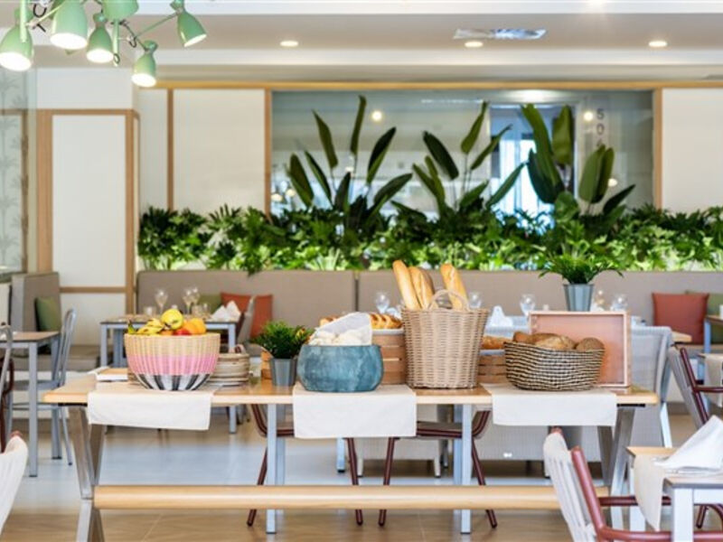 Anamar Suites