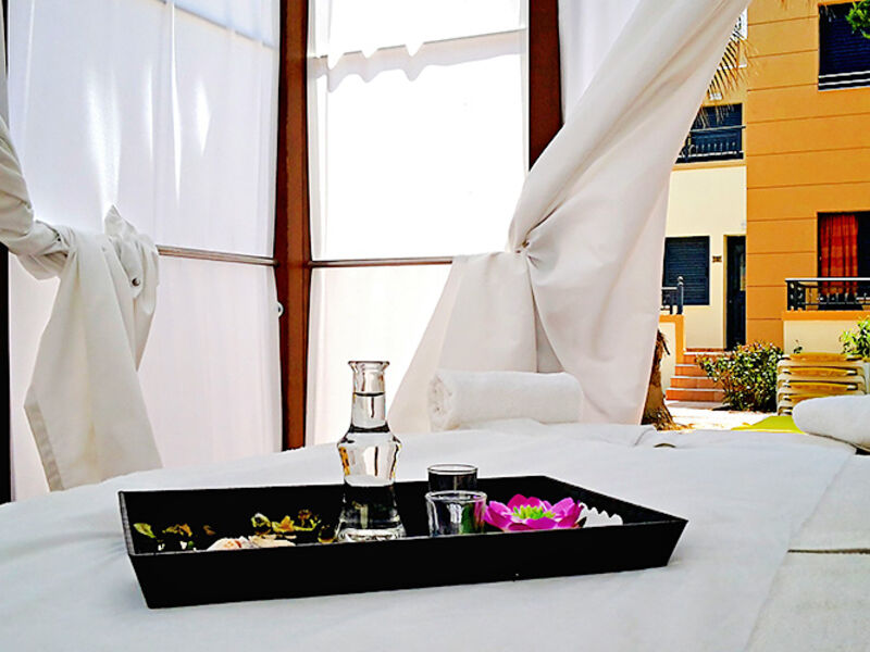 Blue Aegean Hotel & Suites