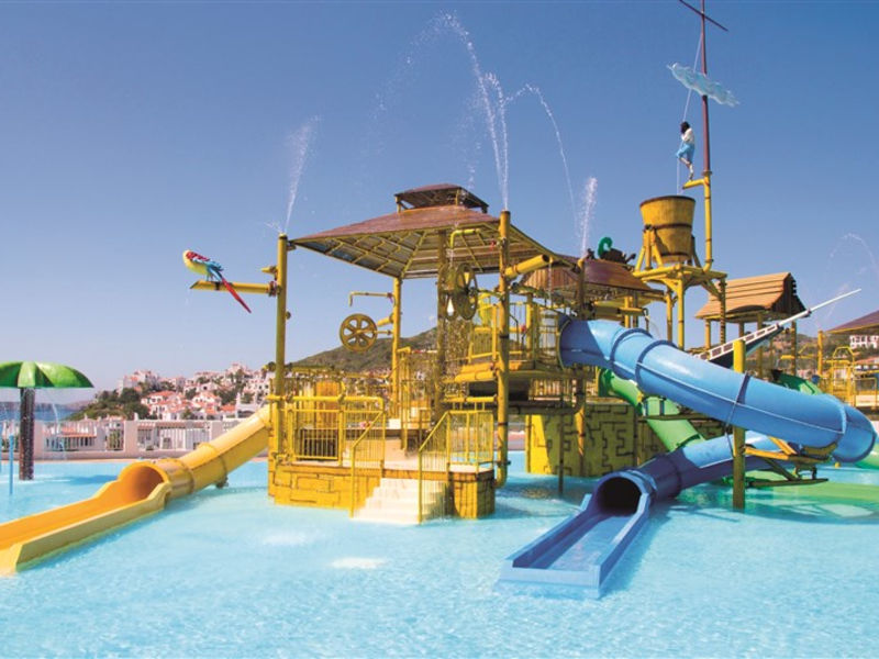 Carema Club Playa