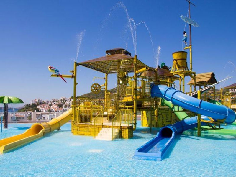 Carema Club Playa
