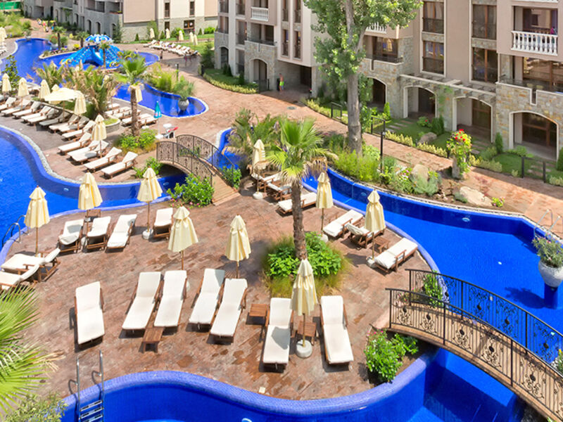 Cascadas Family Resort