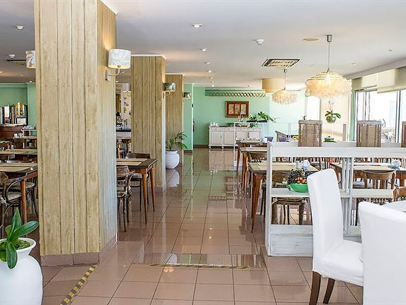 Aparthotel Dorisol Florasol