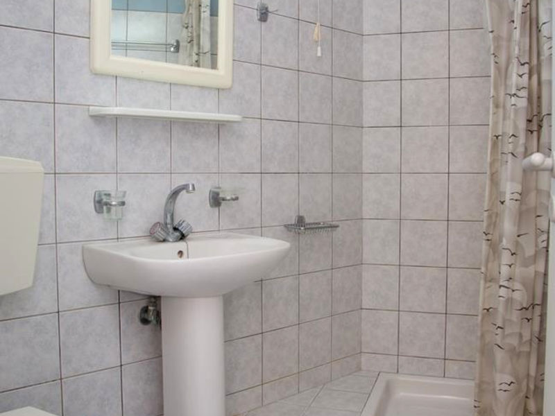 Elpida Apartments