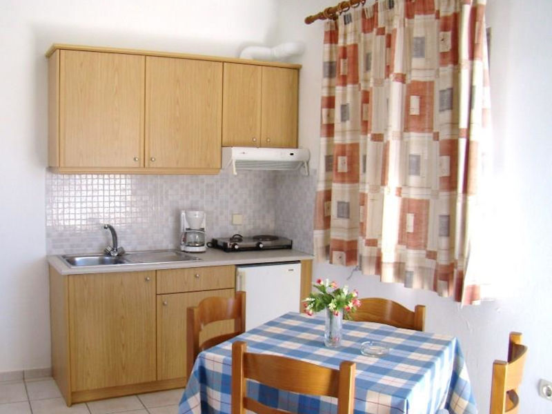 Elpida Apartments