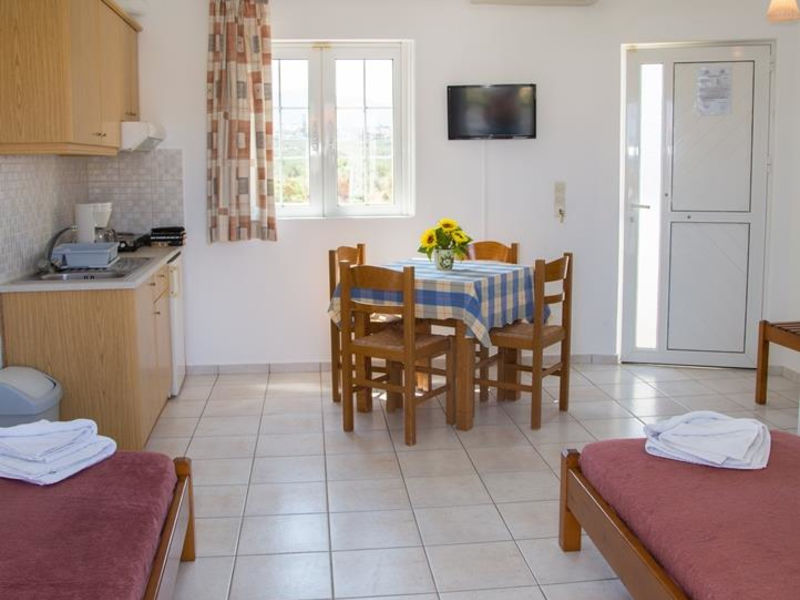 Elpida Apartments