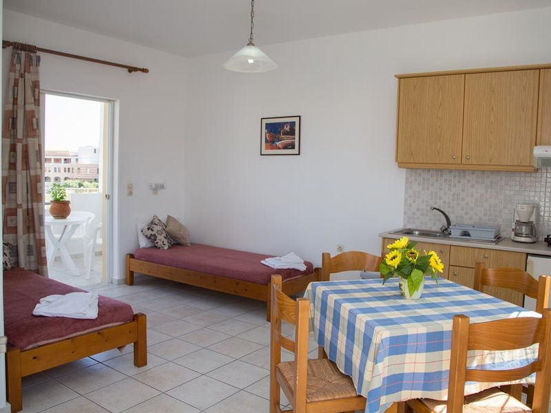 Elpida Apartments