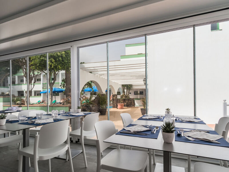 Esquinzo Y Monte Del Mar