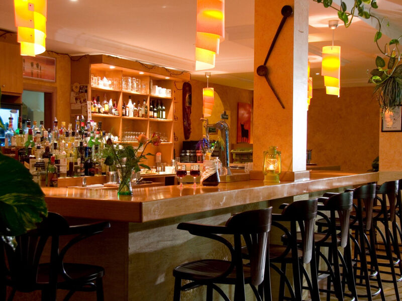 Esquinzo Y Monte Del Mar