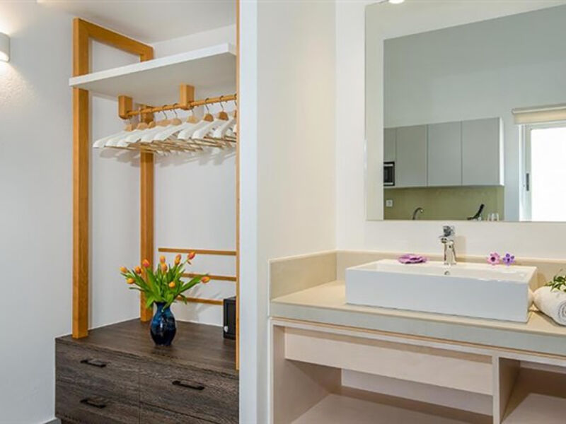 Aparthotel Lotus