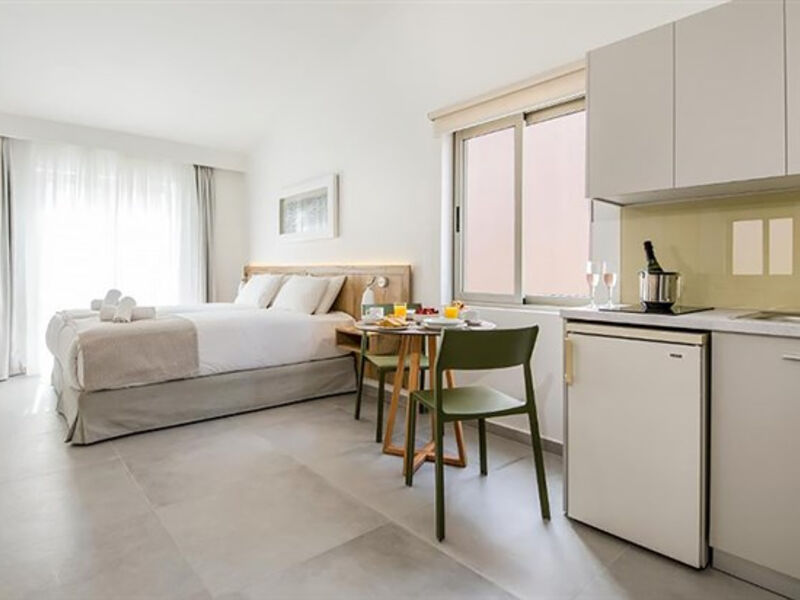 Aparthotel Lotus