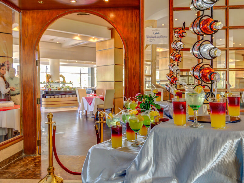 Aparthotel Manos Palace