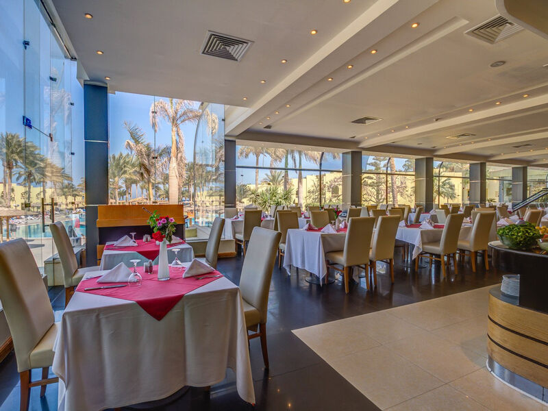 Aparthotel Manos Palace