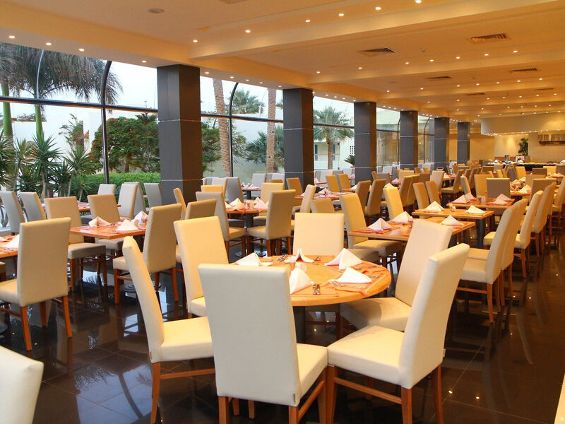 Aparthotel Manos Palace