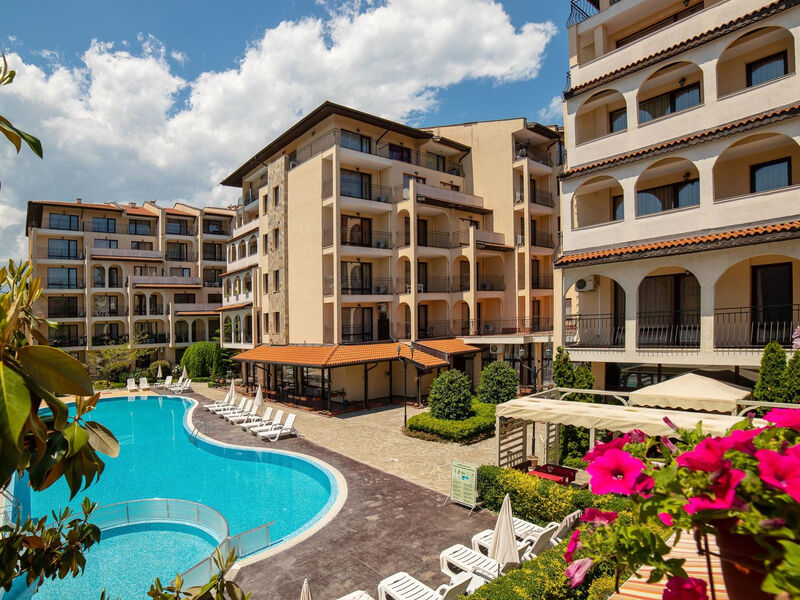 Hotel Rose Village