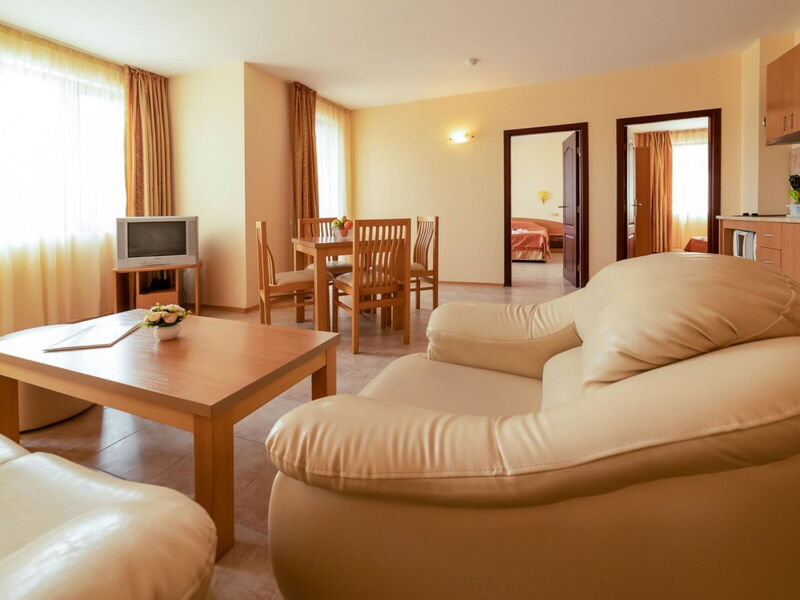 Hotel Rose Village