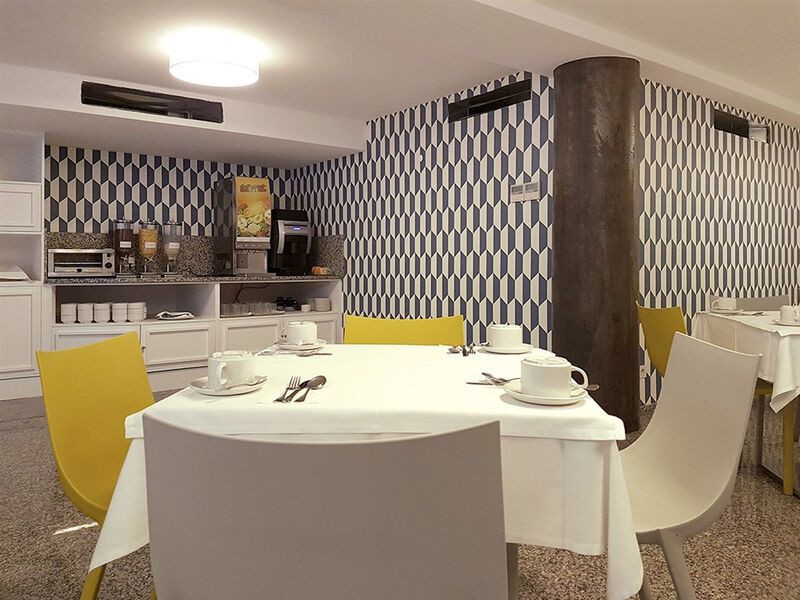 Terrace Mar