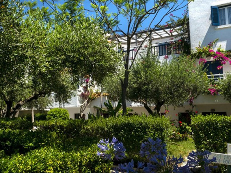 Aparthotel Villea Village