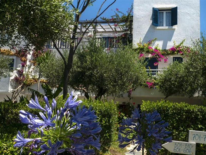 Aparthotel Villea Village