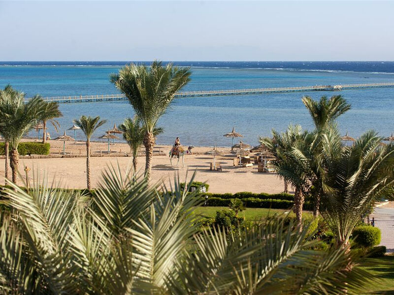 Amwaj Oyoun Resort