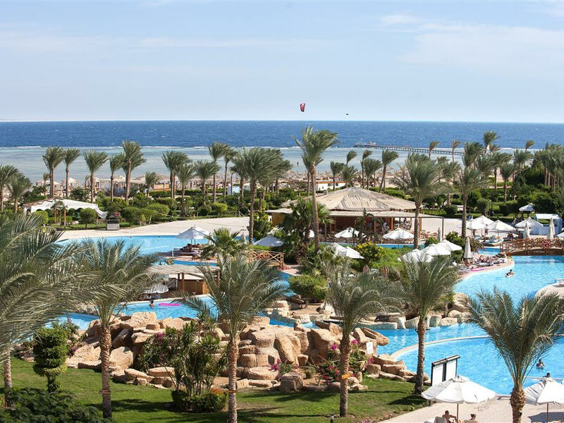 Amwaj Oyoun Resort