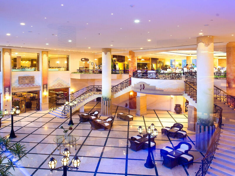 Amwaj Oyoun Resort