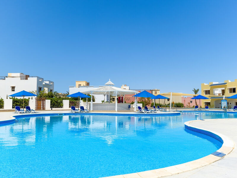 Amwaj Oyoun Resort