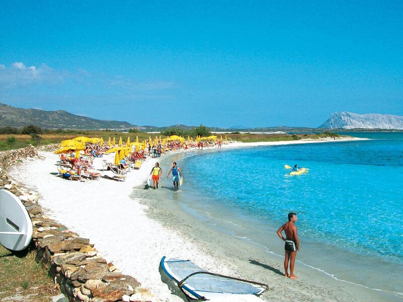 Bungalow Club Village