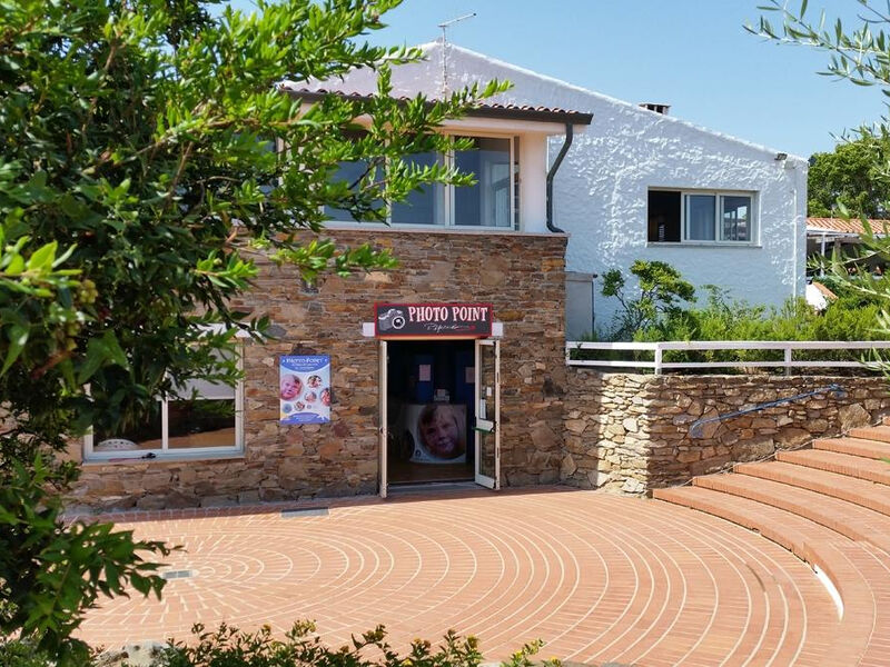 Bungalow Club Village