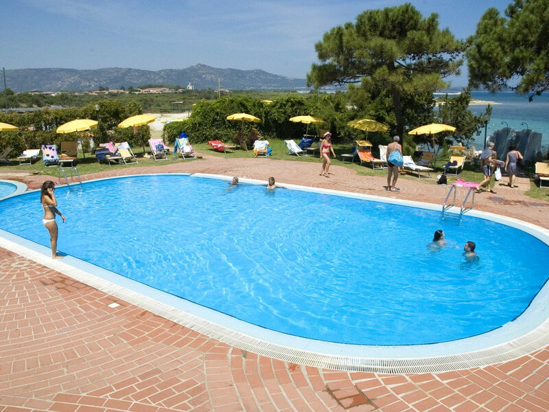 Bungalow Club Village