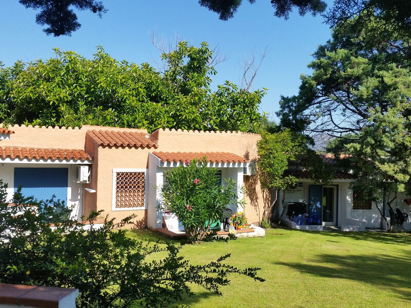 Bungalow Club Village