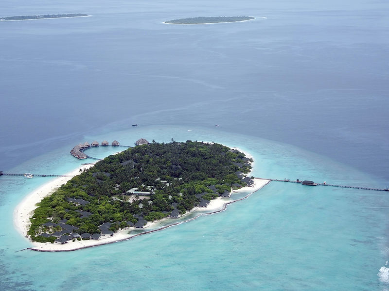 Meedhupparu Island Resort
