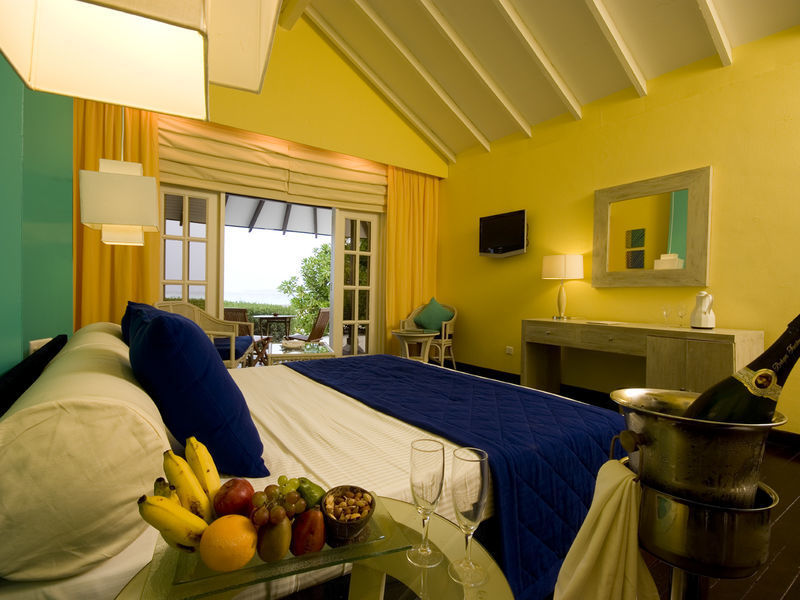 Meedhupparu Island Resort