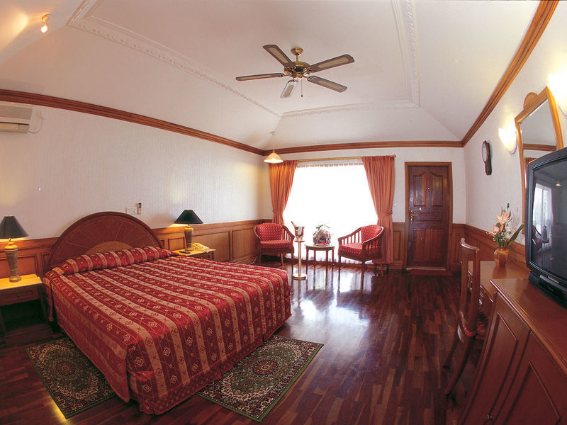 Sun Island - vodní bungalovy