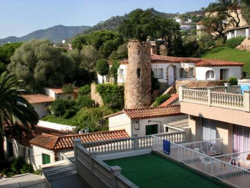 Tossa Village
